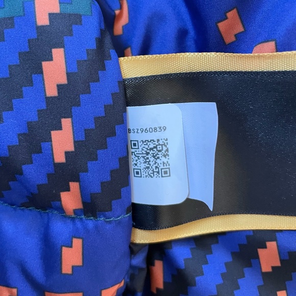 The North Face Women’s Arctic Parka Coat In Ponderosa Green - Picture 8 of 9